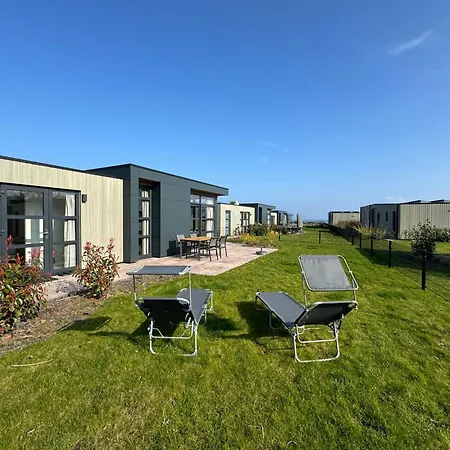 Enkhuizer Hafenplaetzchen Mit Zaun Haus Nr 244 Enkhuizen